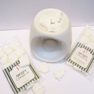 Discover our limited-edition Wax Melt Burner Gift Set including ceramic Wax Melt Burner and our much-loved Christmas Wax Melts - featuring Christmas Tree, present and Father Christmas designs. Scented with our much-loved Christmas Spice bespoke fragrance, bringing a comforting and nostalgic atmosphere to your home this festive season.